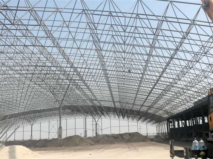 山南钢厂料仓网架工程